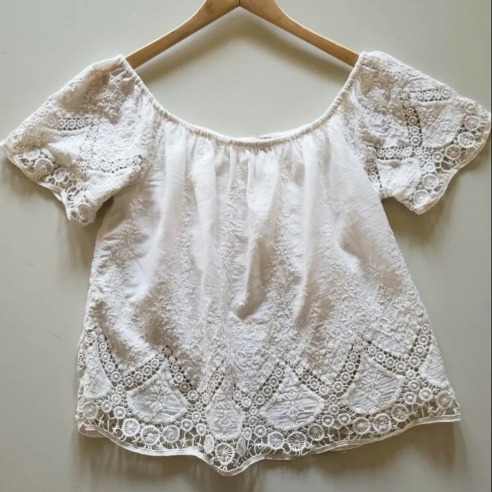 American Eagle Off Shoulder Top